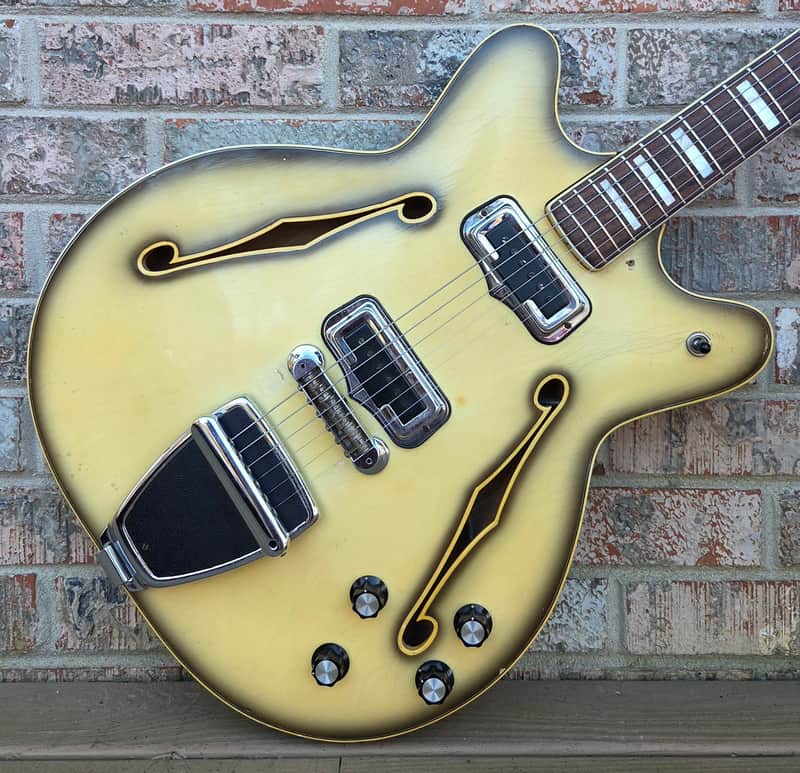 Vintage 1971 Fender Coronado (Antigua) II Hollowbody Electric Guitar w/ Epiphone Hardshell Case!