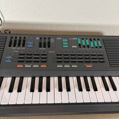 Yamaha PSS-460 1986 with soft case and manual image 3