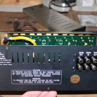Restored Realistic  5 band Graphic Equalizer 31-1987 (9) with original box image 7
