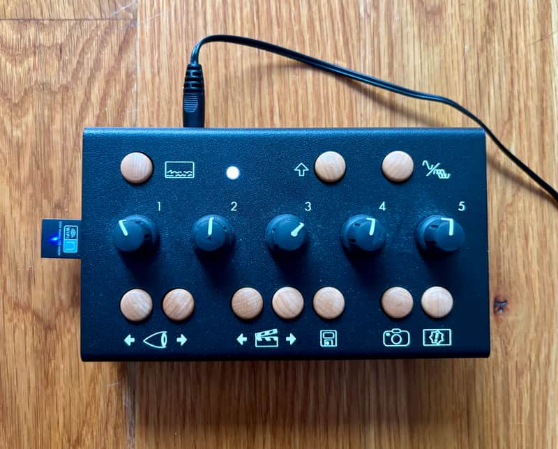 Critter & Guitari Eyesy 2020 - Present - Black