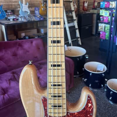 Squier 5 String Jazz Bass- Natural image 3