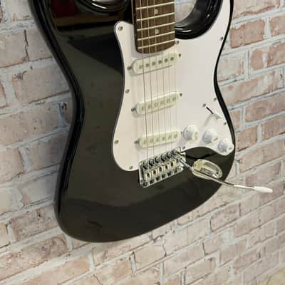 Aria Pro II STG-003 Electric Guitar - Black image 2