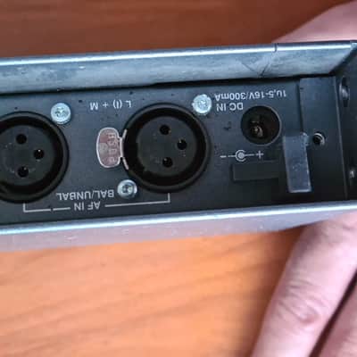 Sennheiser Sennheiser SR 300 IEM G2 Stereo Transmitter UHF 786-822MHz Rack image 3