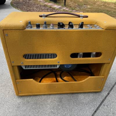 Fender '57 Custom Deluxe Hand-Wired 2-Channel 12-Watt 1x12" Guitar Combo 2016 - Present - Lacquered Tweed image 5
