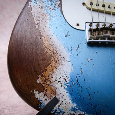FENDER USA Custom Shop Ltd Red Hot Stratocaster Super Hvy Relic "Lake Placid Blue + Maple" (2024) image 11