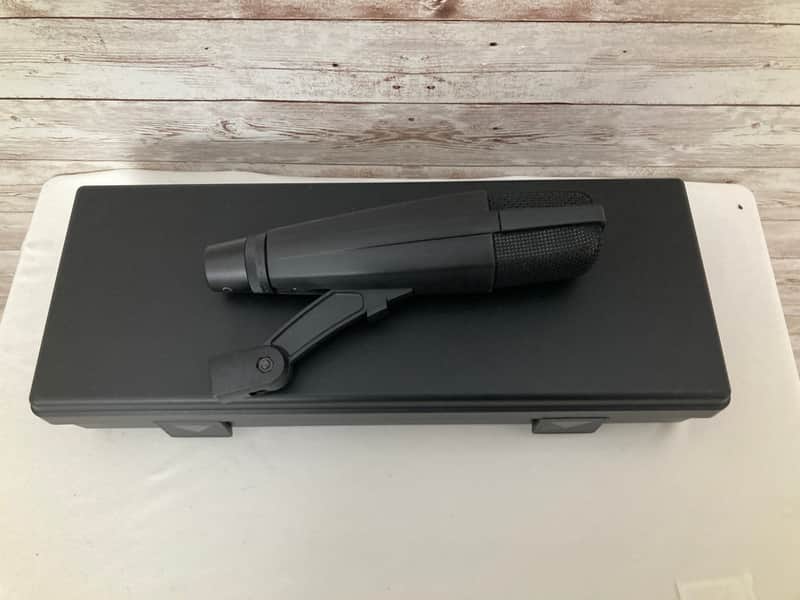 Used Sennheiser MD 421 II Cardioid Dynamic Microphone image 1