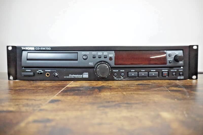 Tascam CD-RW750 Professional CD Rewritable Recorder