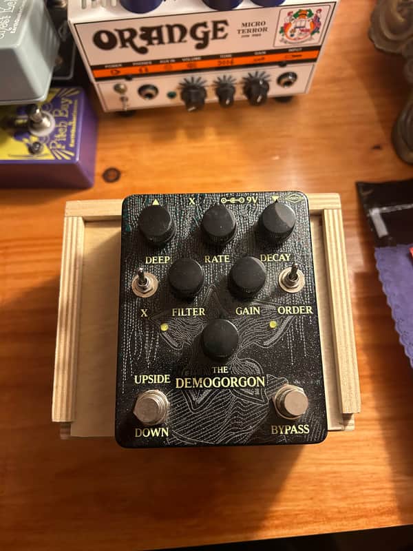 Adventure Audio Demogorgon V2 2017 - Black image 1