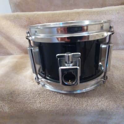 Unknown Two matching 10 and 12-in diameter shallow mounted toms gloss black excellent condition! image 7