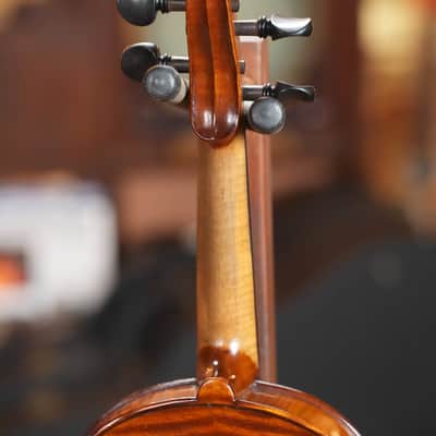 (Used) Vintage 3/4 Size Student Violin w/ Hand-Carved Wooden Case image 10