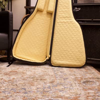 Used Gibson Custom Dreadnought Acoustic Guitar Case, Off-White image 7