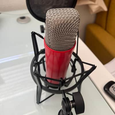 RODE NT-1 KIT with Shockmount and Pop Filter red image 3