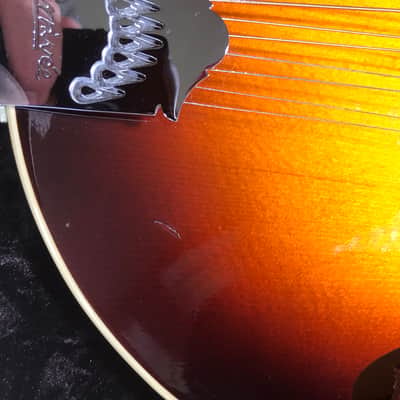 Larrivee F-33 Mandolin Sunburst image 6