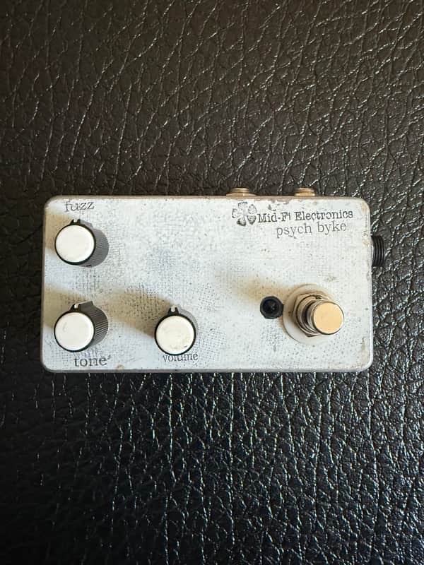 Mid-Fi Electronics Psych Byke - Worn White