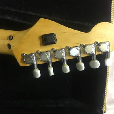 Fender Richie Sambora Signature Cherry Sunburst Japan //// free   many stuffs image 14