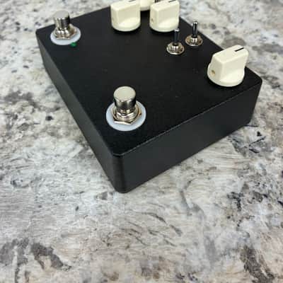 Hubcap John Bearded Lady Fuzz And Treble Booster In One image 3