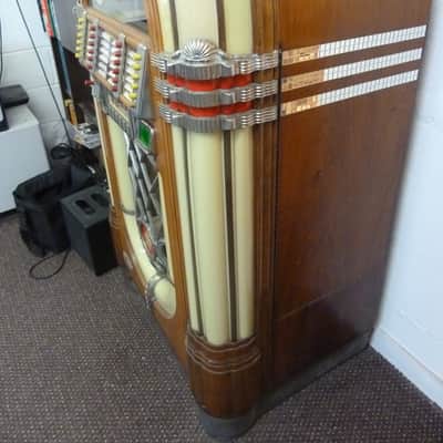 Holy Grail of all Jukeboxes 1946 Wurlitzer 1015 Bubbler, all original image 10