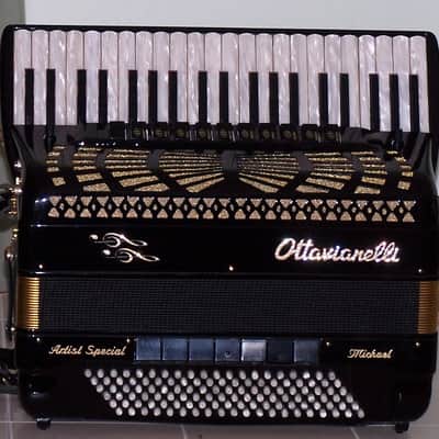 Ottavianelli Artist Special MIDI Amplified Accordion image 2