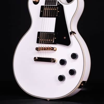 Epiphone Les Paul Custom, Alpine White (Premium Gig Bag Included) image 2
