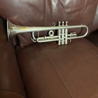 Buescher Symphony Model 10-22R (1923) Bb and A trumpet SN 136409 (silver plated) (gold wash bell) image 5