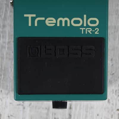 Boss TR-2 Tremolo Pedal Electric Guitar Effects Pedal Vintage Tremolo Effects image 4