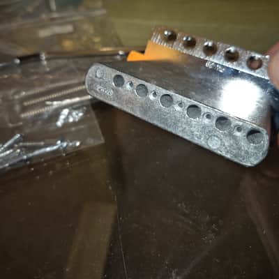 Fender Stratocaster 6 point tremolo bridge /vibrato, narrow spacing VGC image 6
