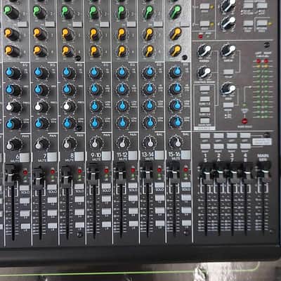 Mackie 1642VLZ4 16-Channel Mic / Line Mixer 2014 - Present - Black image 3