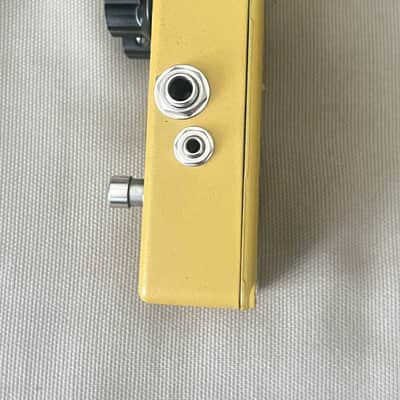 MXR M104 Distortion + 1987 - 1994 Yellow image 2
