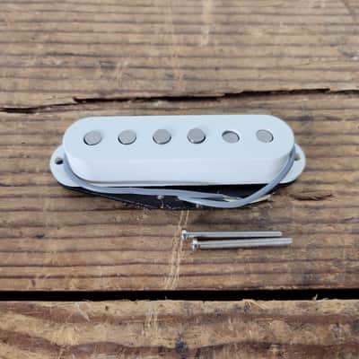 Chandler S-Style Single Coil Neck/Middle Pickup - White image 4
