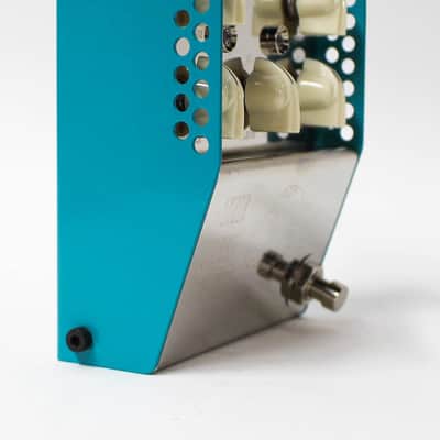 Thorpy FX Deep Oggin Chorus / Vibrato Guitar Effect Pedal - New image 3