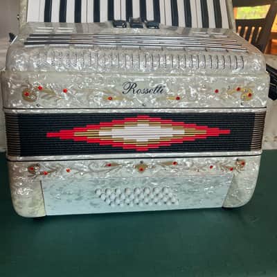 Rosetti Accordion 32 Bass - White Pearl image 1