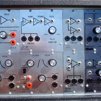 Vintage PAIA 4700 modular analog synthesizer with keyboard and components image 4