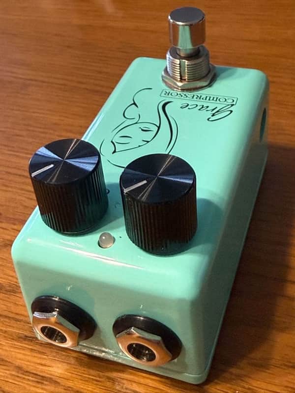 Red Witch Grace Compressor