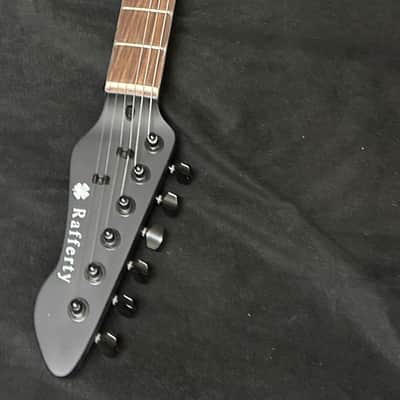 Rafferty Rocket Man III 2025 - Satin black with red trim image 9