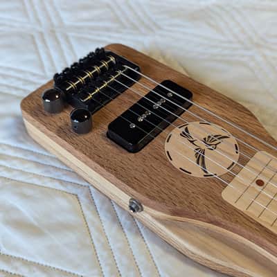 Mini Travel Headless Lap Steel Guitar – Red Oak & Maple, P90 Pickup, Gig Bag image 4