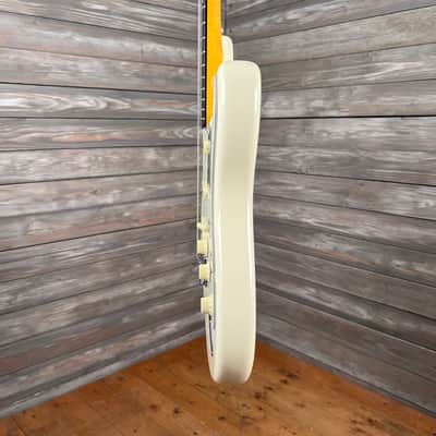 Fender American Vintage II 1961 Stratocaster - Olympic White (5068 -1U) image 3