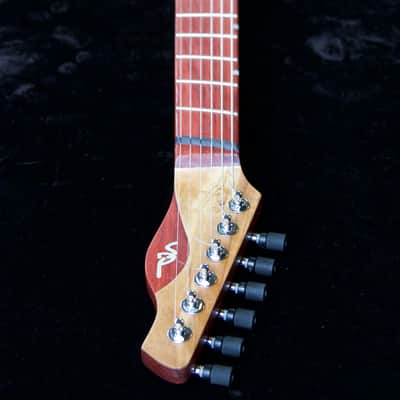 Soderlund Loerie multi-scale electric in hard pear and padauk 2017 Natural Oil image 4