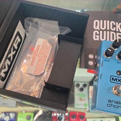 MXR Analog Chorus 2020's - Blue image 3