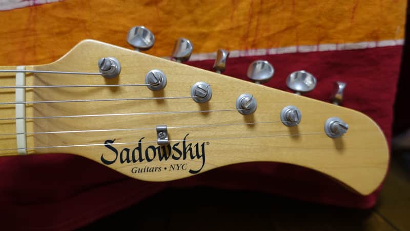 Final Price!】 Sadowsky NYC Vintage Style Strat Transparent White
