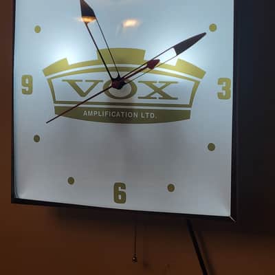 Vox Amplifiers Dealer Style Light-Up Clock Killer Cool Man Cave/Garage Item image 4