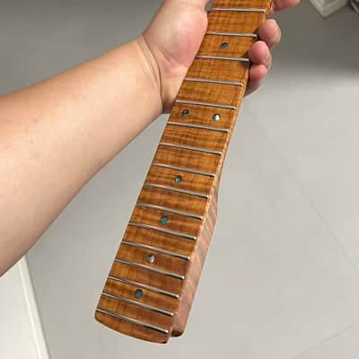 3a st headstock stainless steel 22 frets Roasted flame Maple guitar neck 25.5inch hole 10mm gloss image 5