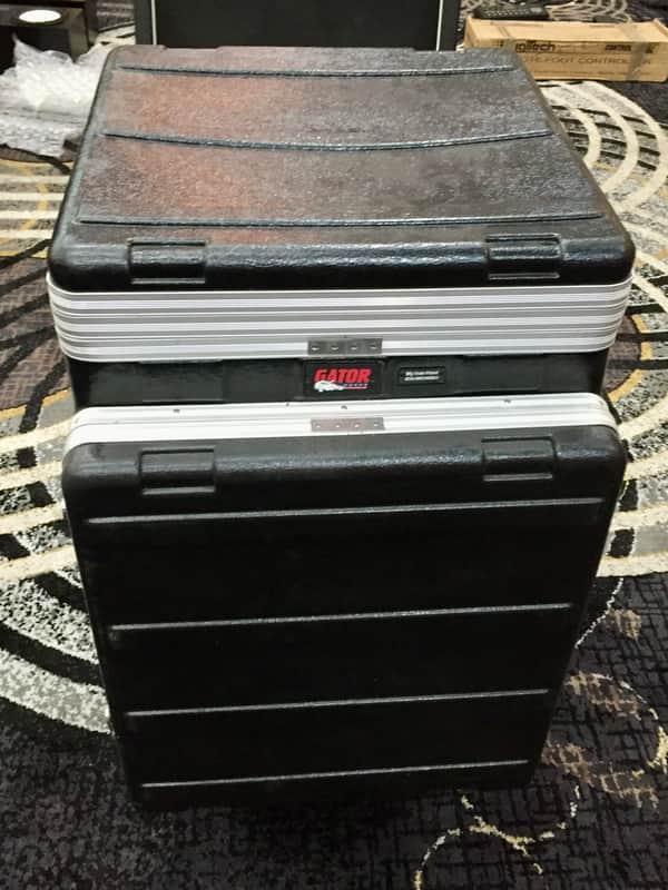Gator Rack Case with raisable rack for mixing board 2010s - Black image 1