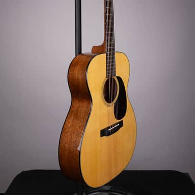 Martin 000-18 Standard Series Acoustic Guitar - Natural with Aging Toner image 3