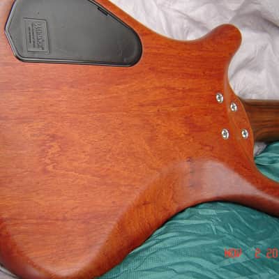 Warwick Corvette Fretless 5 string GERMAN made image 6