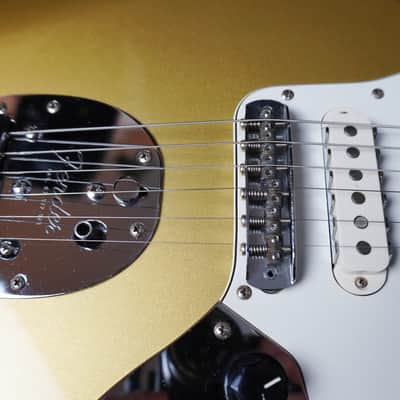 Fender Japan JG66-RC Jaguar 1994–1995 – Shoreline Gold, Matching