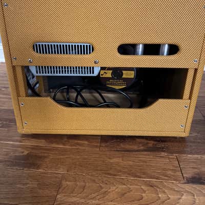 Fender '57 Custom Deluxe 2-Channel 12-Watt 1x12" Guitar Combo 2016 - Present - Lacquered Tweed image 3