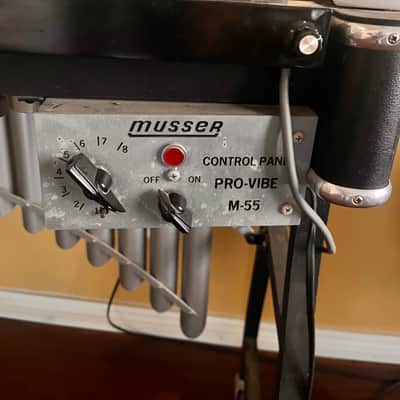 Musser M-56 Mid to late 1960s - Black image 2