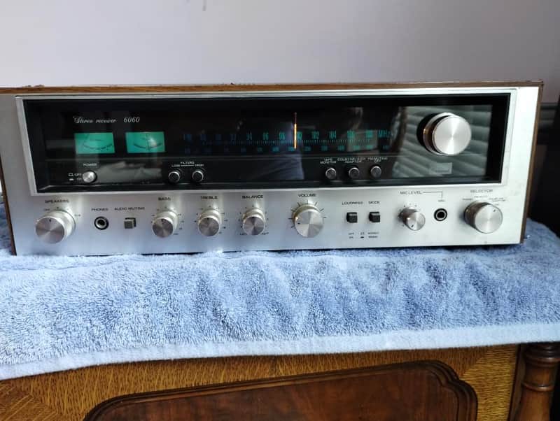 Sansui 6060 receiver in very good condition - 1970's image 1