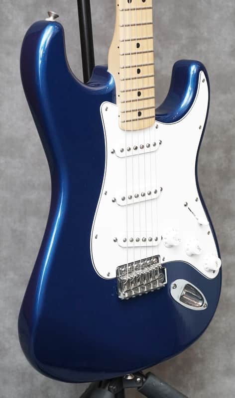 Fender MIM Stratocaster 2007 - Blue Finish W/ Pro Setup image 1