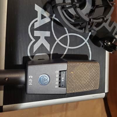 AKG C414 XLS Large Diaphragm Multipattern Condenser Microphone 2010s - Black image 1